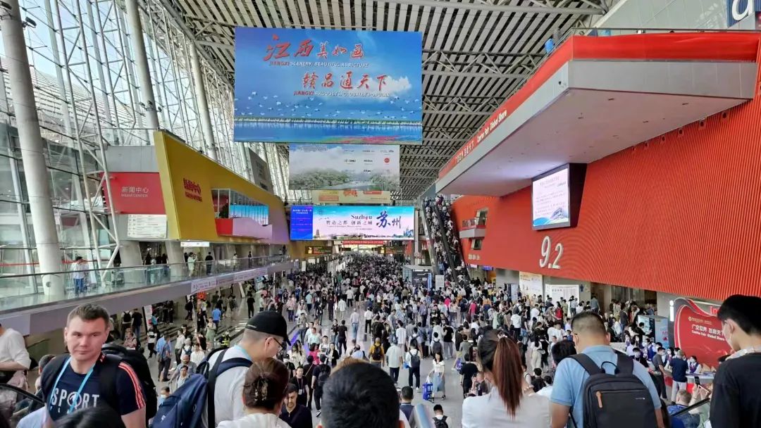 线下重聚|133届广交会中的DB多宝体育网址电气(图3)