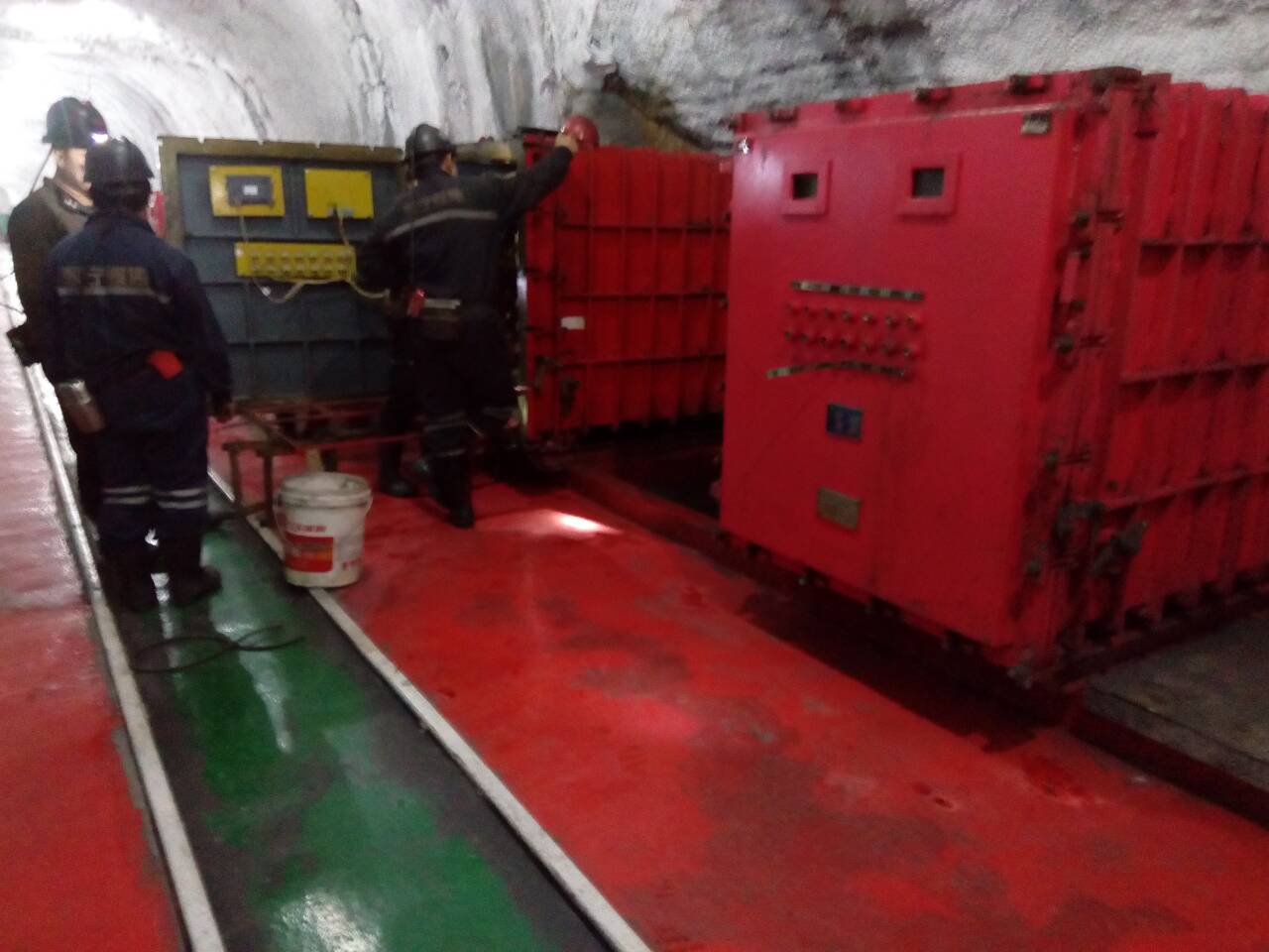 DB多宝体育网址高压软起动在矿用隔爆型水泵上应用(图1)